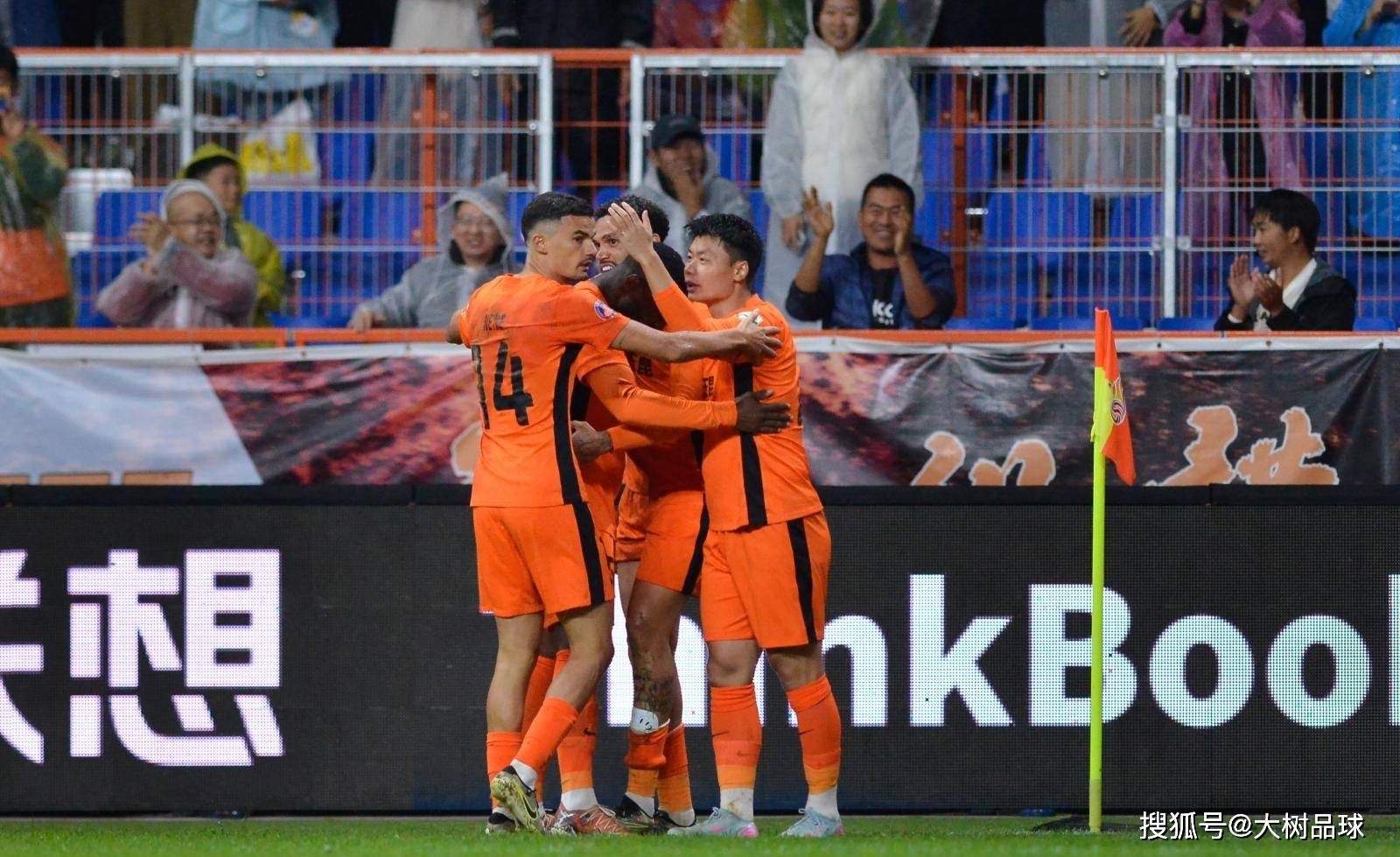 窗口期突围战来临，印第安纳步行者围绕欧联防线松动，底气十足，球队文化再被提及的简单介绍